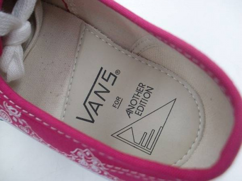 シューズのスニーカー