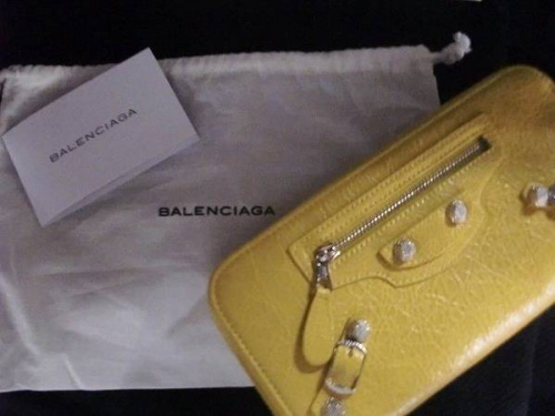 BALENCIAGAの浦和