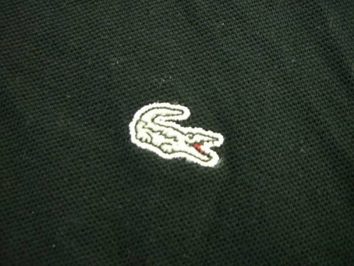 ポロシャツのラコステ（LACOSTE）