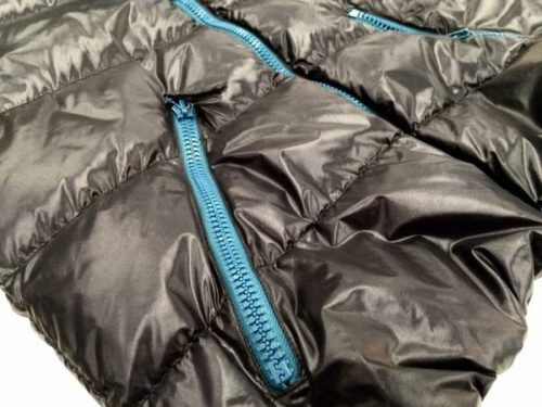 ジャケットのダウンジャケット