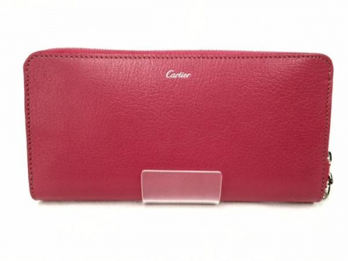 財布のCARTIER