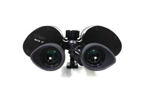 アウトドアのニコン（NIKON）