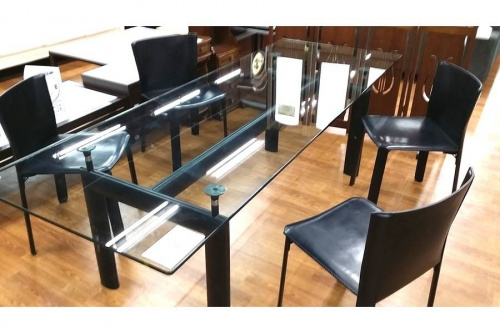 特選家具のデザイナーズ