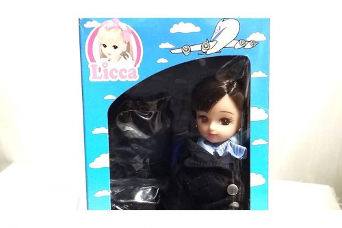 フィギュアのリカちゃん
