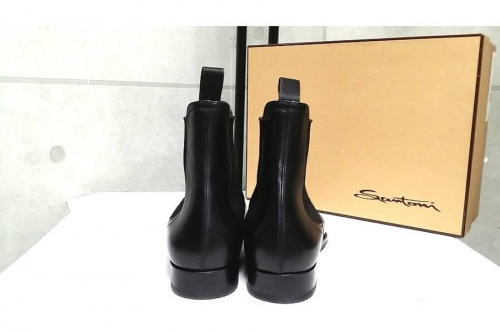 Santoniのサイドゴアブーツ