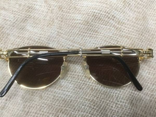 サングラスのJean　Paul　GAULITER