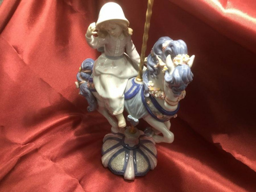 フィギュリンのLLADRO