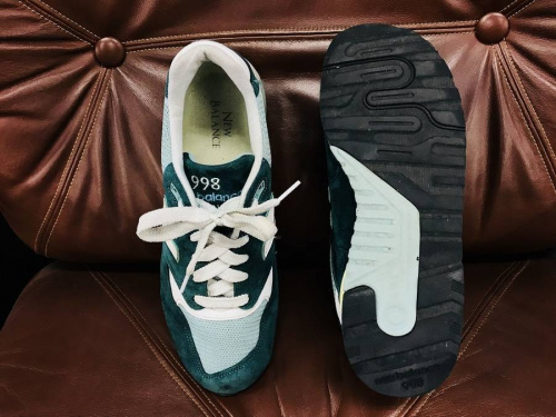 ニューバランス