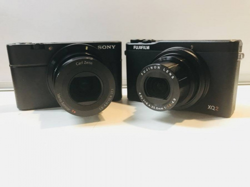 デジタル家電のデジタルカメラ