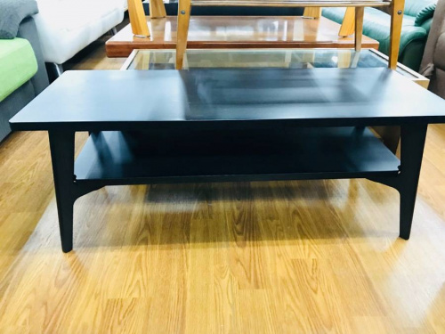 センターのMARNI