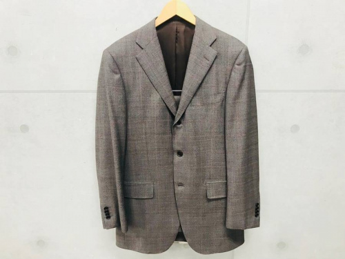 ジャケットのスーツ