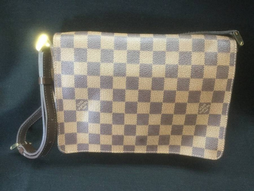 バッグのLOUIS　VITTON