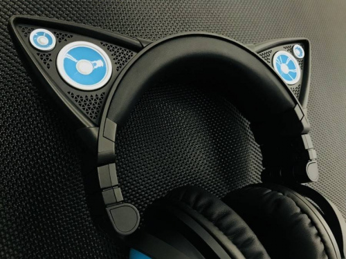 デジタル家電のヘッドフォン