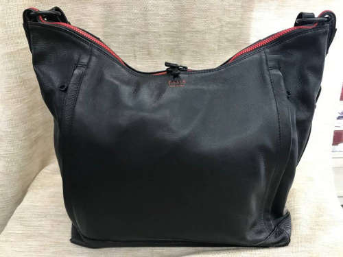 ショルダーバッグ