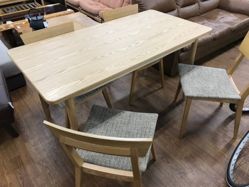 家具のダイニング