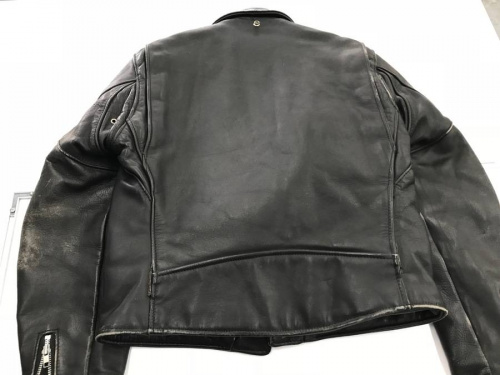 ジャケットのPERFECTO BY SHOTT