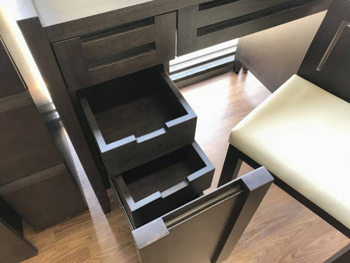 ミラーの浦和3店舗中古家具情報