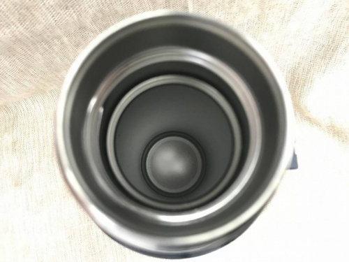 水筒のステンレスボトル