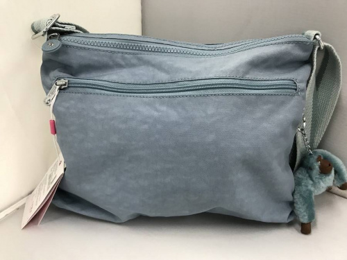 バッグのショルダーバッグ