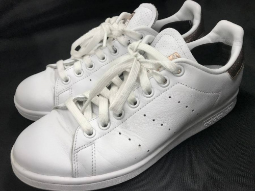 アディダス（adidas）のSTAN SMITH