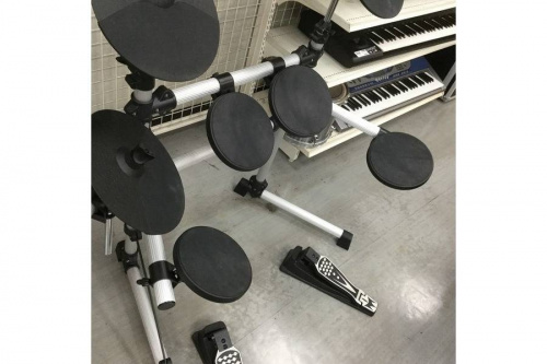 楽器のドラム