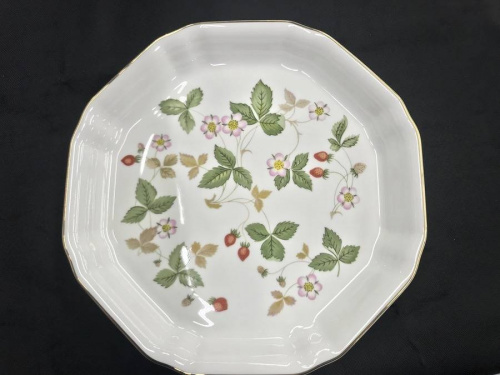 洋食器のWEDGWOOD