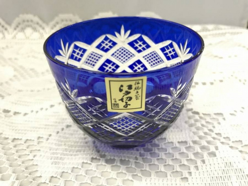 矢来魚子の切子