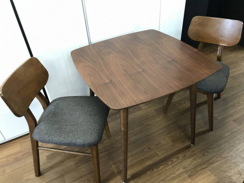 家具のダイニングセット