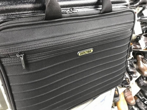ﾌﾞﾘｰﾌｹｰｽのRIMOWA