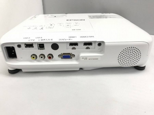 EPSONのEB-U32