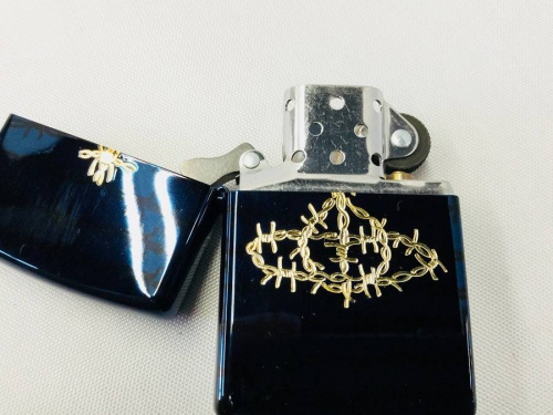 Vivienne WestwoodのZIPPO