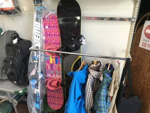 スポーツ用品のスノーボード