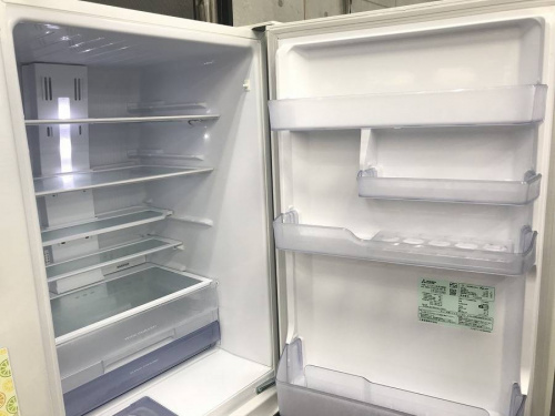 冷蔵庫の3ドア冷蔵庫
