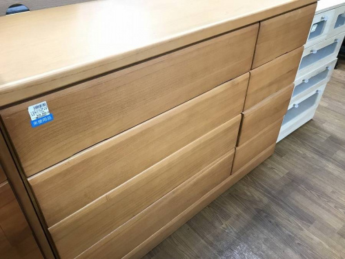 収納家具のチェスト