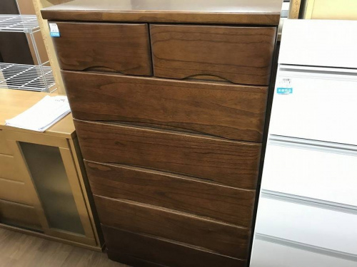 収納家具のチェスト