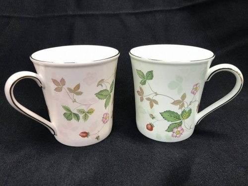 洋食器のマグカップ