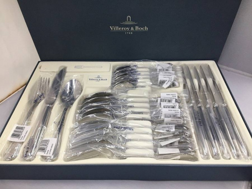 カトラリーセットのマドモアゼル