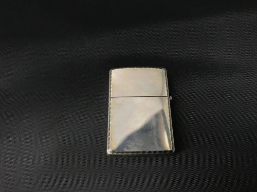 ZIPPOの未使用品　※変色有