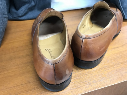 シューズのローファー