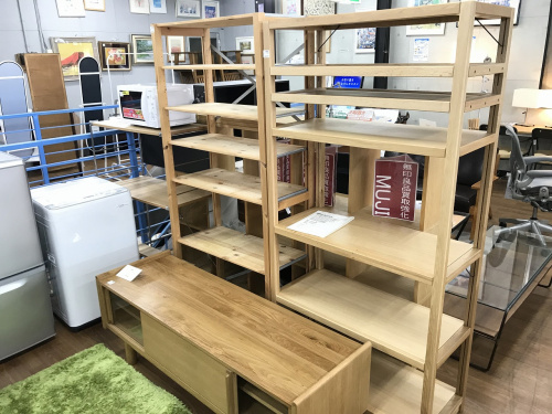 テーブルのMUJI