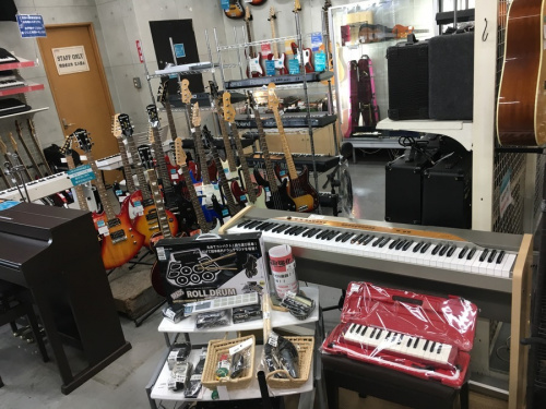 LK-221の中古　電子ピアノ　キーボード