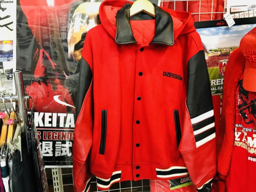 浦和レッズの応援グッズ