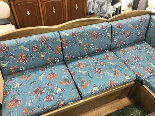 ソファーのコーナーソファー