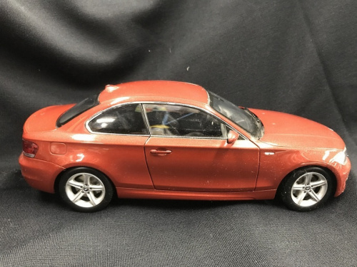1/18 BMWの京商