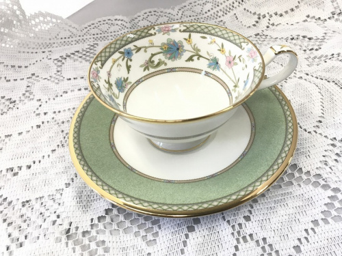 テーブルウェアの洋食器