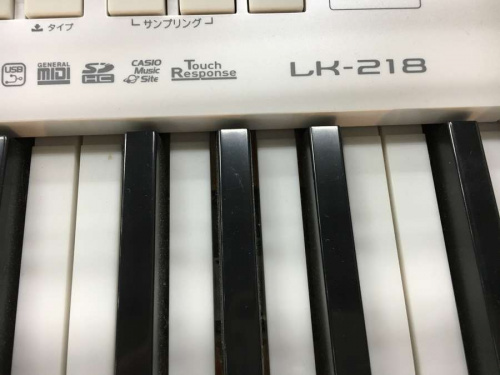 LK-121の中古　電子ピアノ　キーボード
