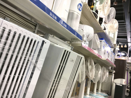 夏物　家電のエアコン