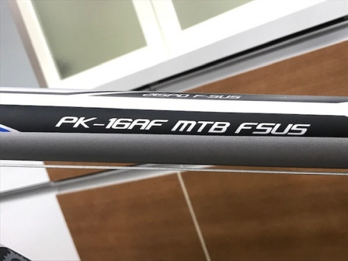 クロスバイクのCORGHORN