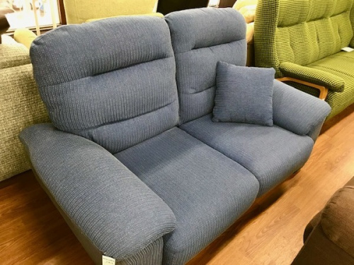 家具のソファ
