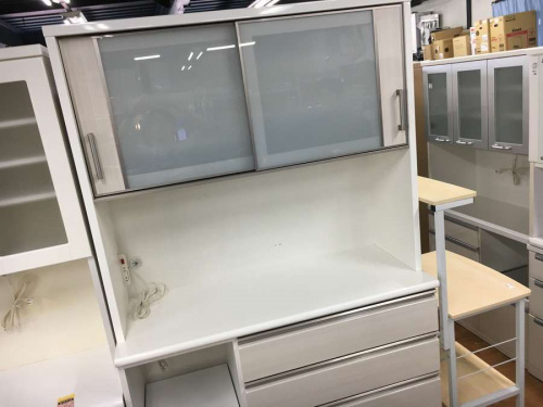 家具のカップボード・食器棚